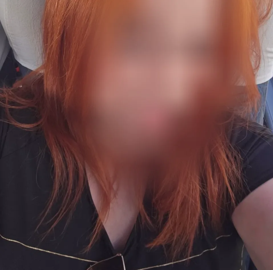 Aya, 25