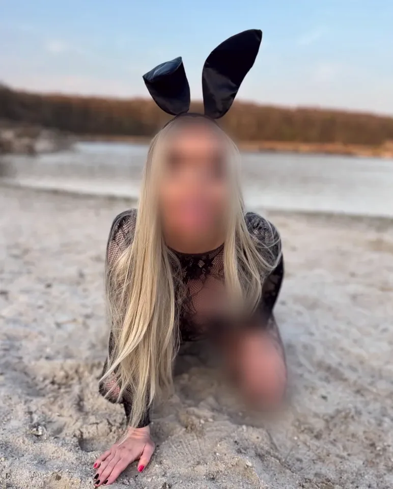 Kirsten, 34