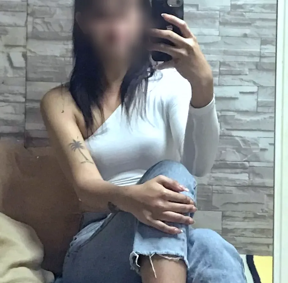Petra, 32